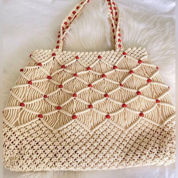 Macramé purse with red beads - Picture 2 of 5